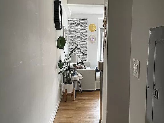 3rd image of 500 Sterling Pl APT 7F