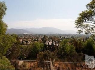 2346 Jeffrey Rd, Camarillo, CA 93012