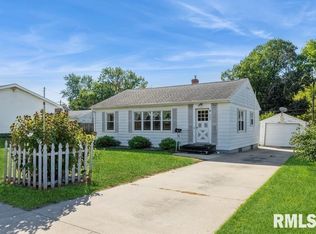 905 13th Ave S, Clinton, IA 52732