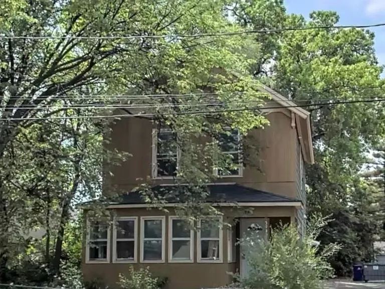 595 Park Street — Photo 20