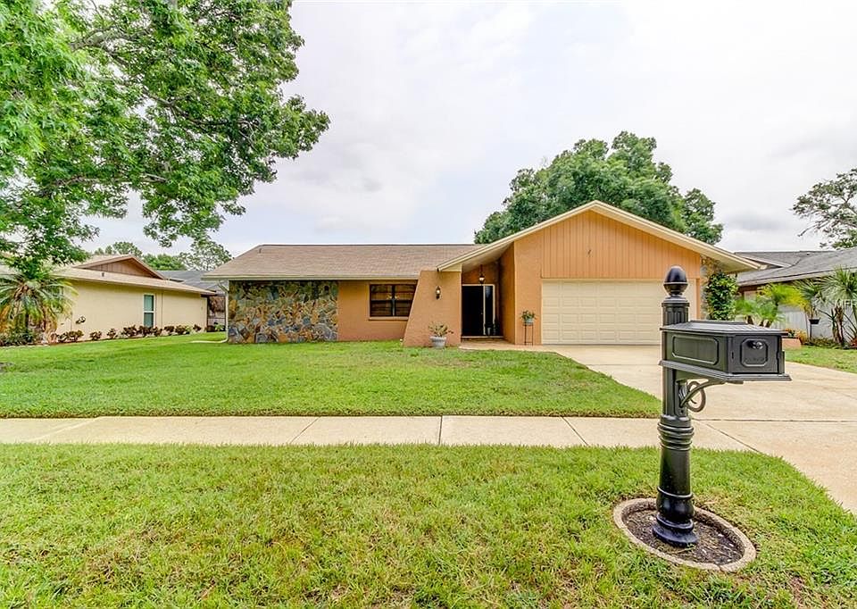 1st image of 3543 Fairway Forest Dr