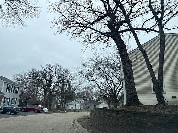 4th image of 104 Hickory Ln