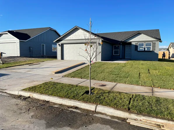 1328 W Javelin St, Moses Lake, WA 98837