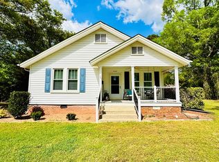 104 Ridgeway St, Abbeville, SC 29620