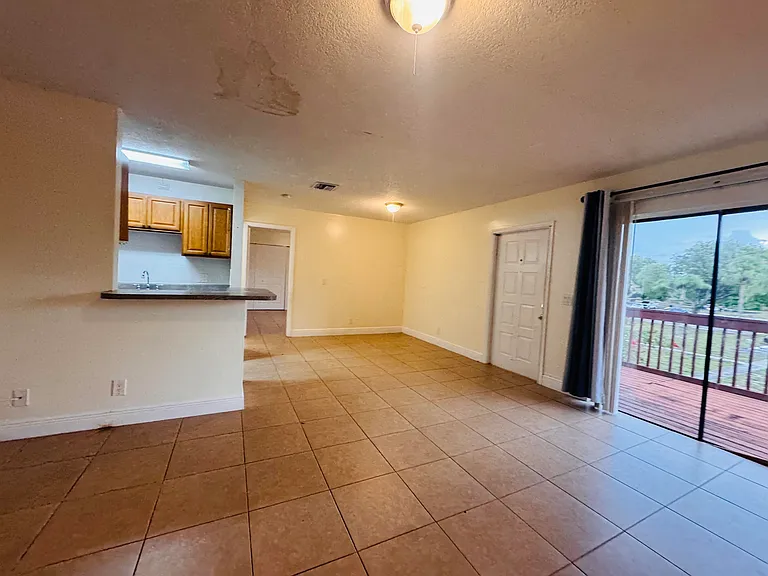 7 Crossings Cir #G — Photo 18