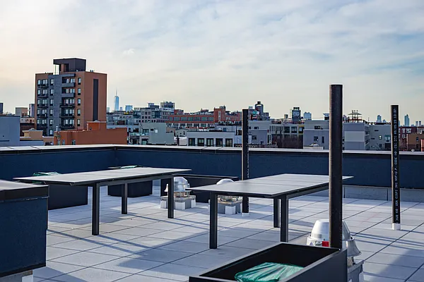 Rented by Nooklyn NYC LLC | media 47