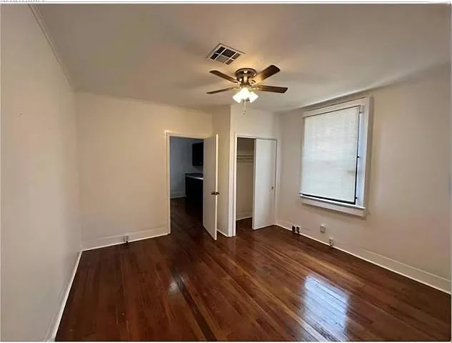 1136 Brooklyn Ave — Photo 7