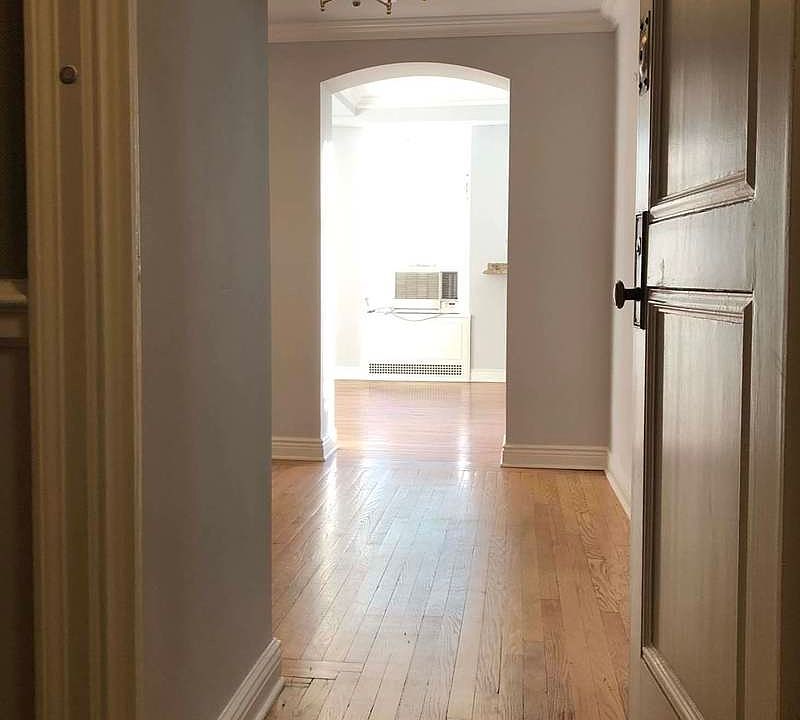 1st image of 340 W 57th St APT 14F