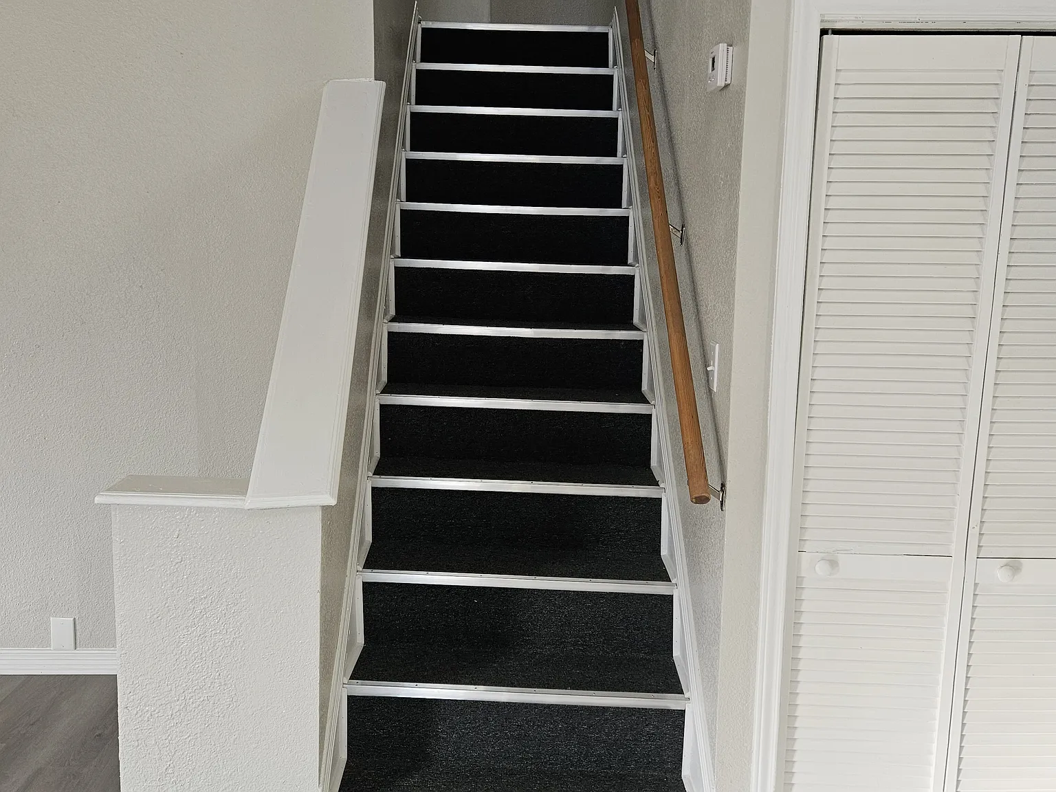 3 bed, 1100 sqft, $1,250 — Photo 3