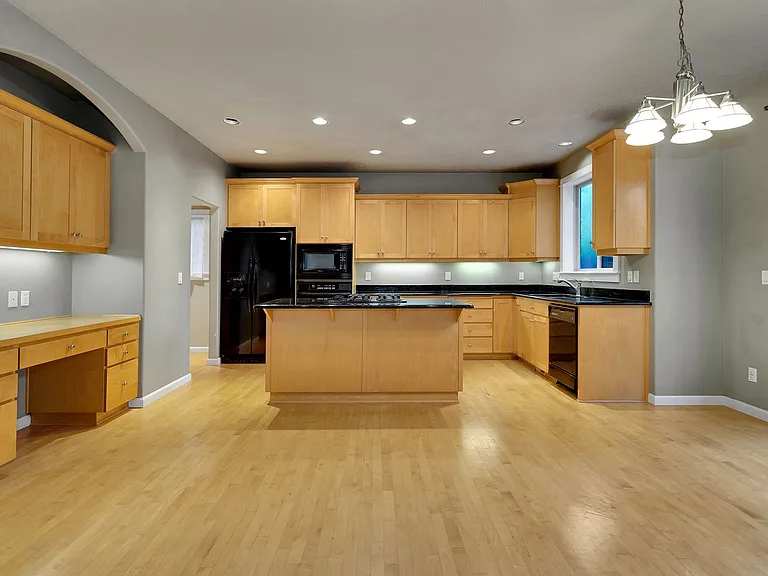 21114 NW Galice Ln — Photo 3