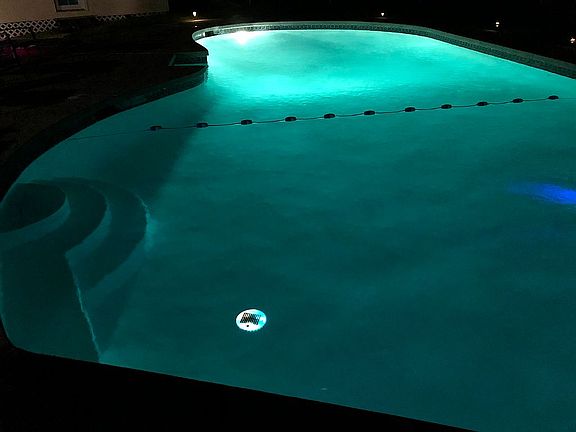 Lighted Gunite IG Pool