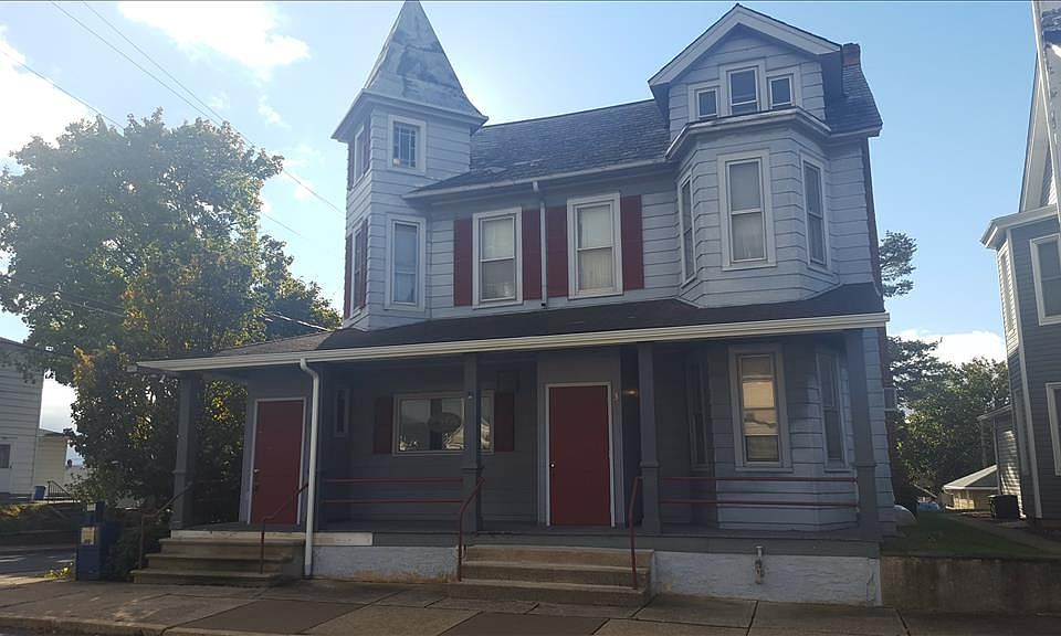 1st image of 368 E 10th St
