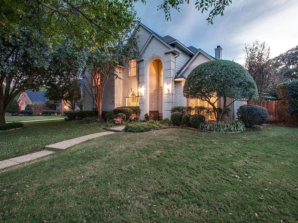 1st image of 222 Canyon Lake Dr