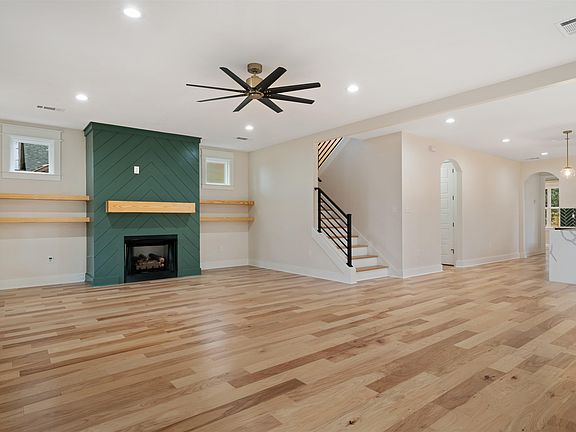 3rd image of 1287 Tutwiler Ave