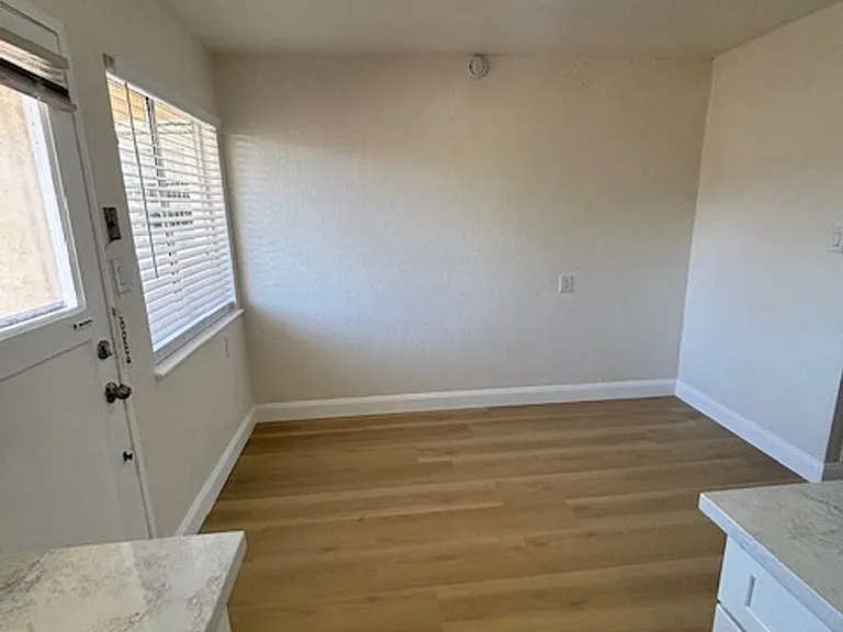 2401 Bartlett St #D — Photo 4