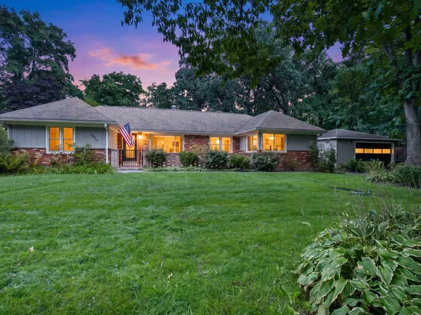 1433 Fulton Ave, Winthrop Harbor, IL 60096