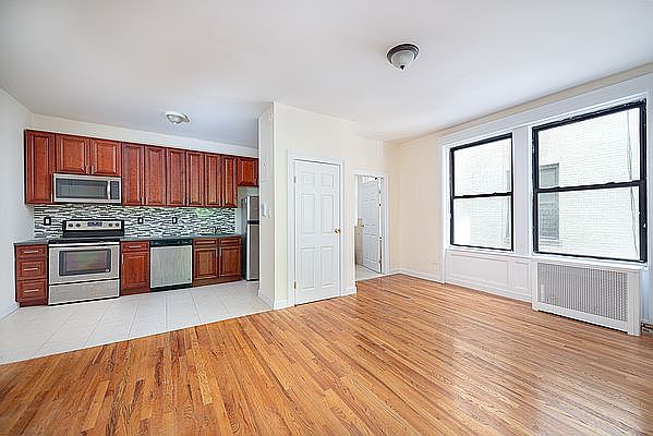 1st image of 812 W 181st St APT 32A