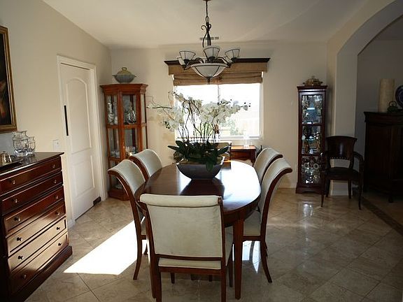Separate formal dining room.