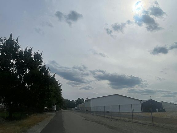 4th image of 3316 N Coleman Rd
