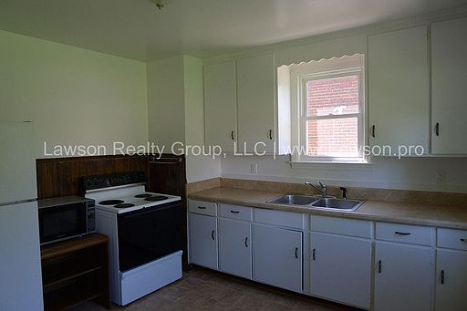 2nd image of 1033 Greenhurst Ave NW