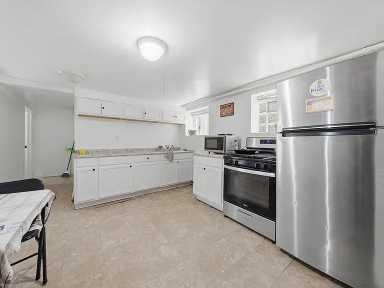 1025 N Trumbull Ave #B — Photo 1