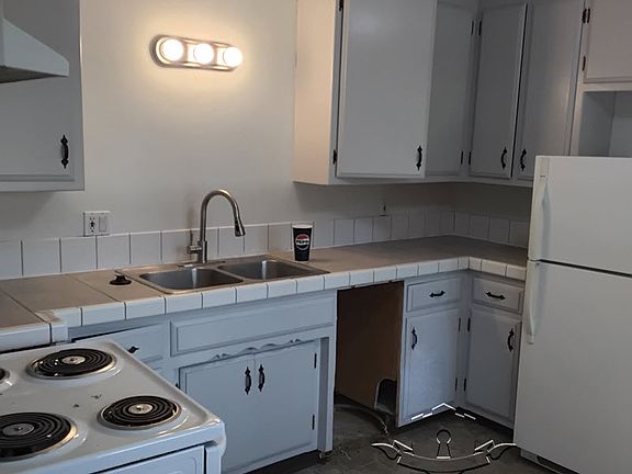 2nd image of 629 Kate Hayes St #7