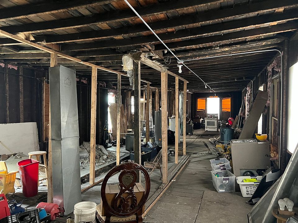 2nd image of 1455 W 47th St