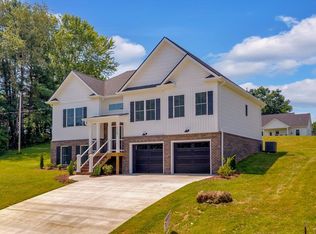 1110 Miller Dr, Jonesborough, TN 37659