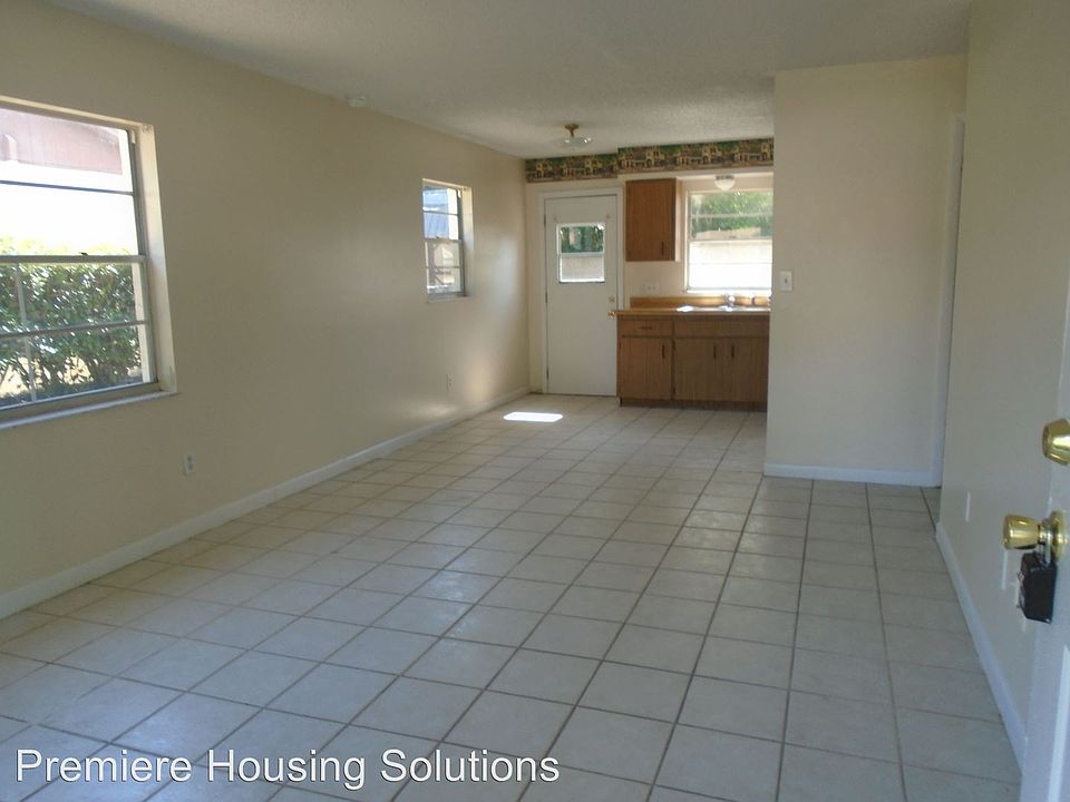 2nd image of 5347 Satsuma Dr