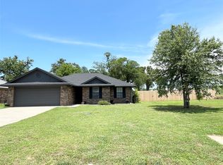 102 Northridge Dr, Durant, OK 74701