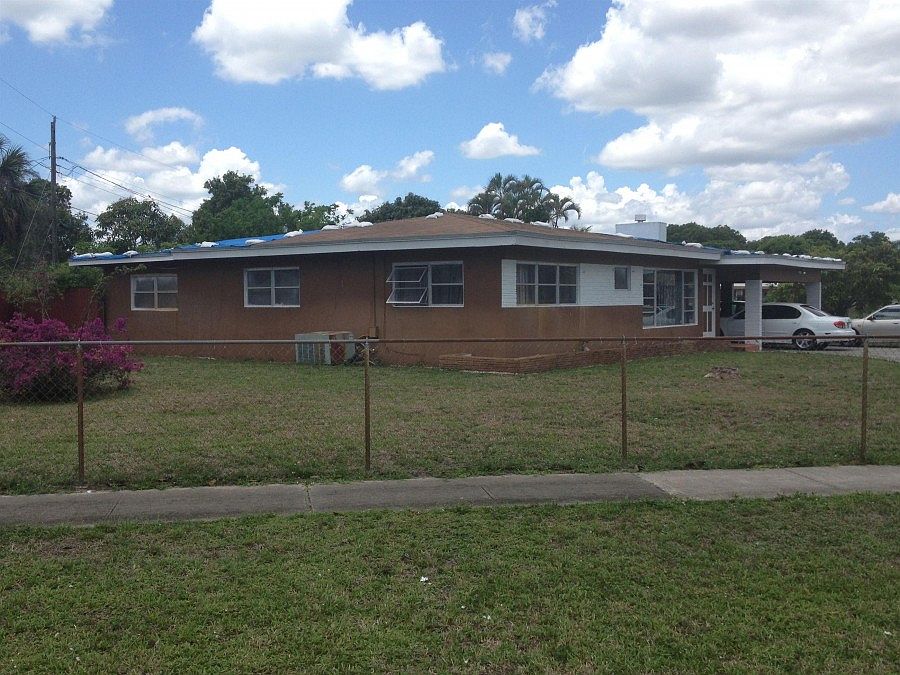 2nd image of 681 W Campus Cir