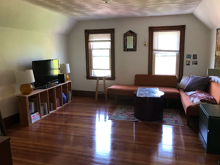 19 Cherry St #3 — Photo 2