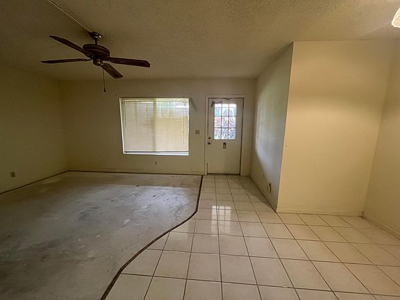 4th image of 441 Pine Glen Lane #B1