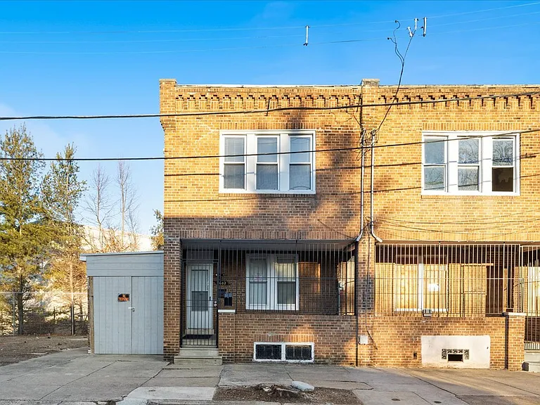 1602 Pershing St #1 — Photo 1