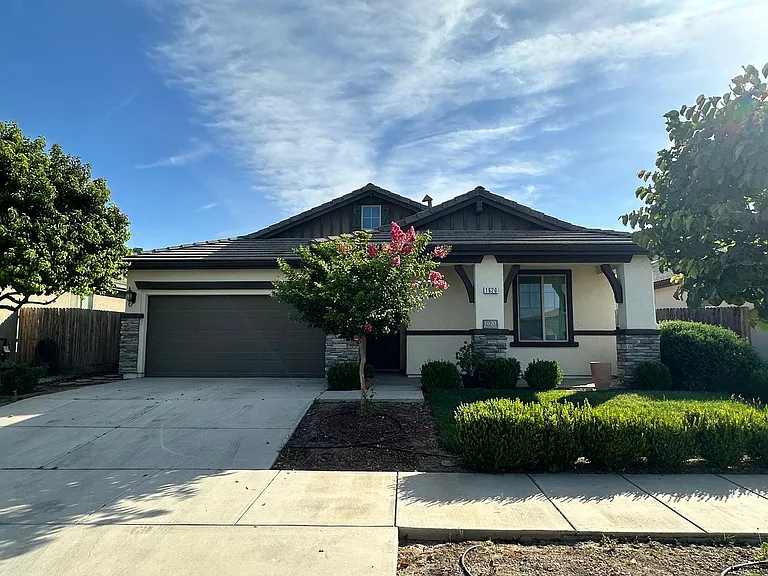 1620 W Porter Ave — Photo 2