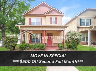 195 Preserve Dr, Newnan, GA 30263