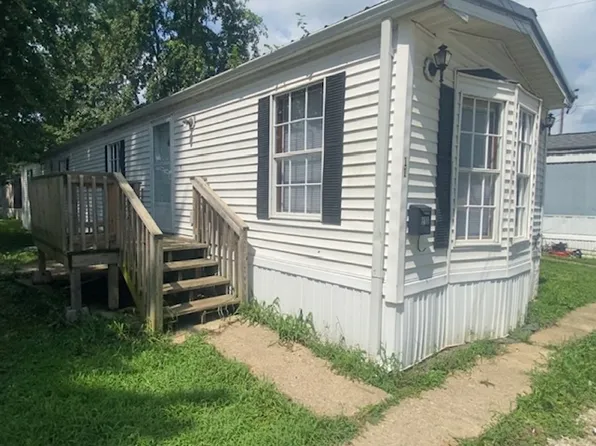 813 E Paris Ave #11, West Terre Haute, IN 47885