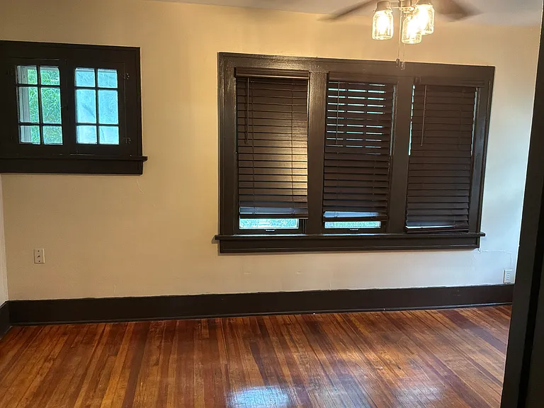 1216 N Emporia Ave — Photo 10