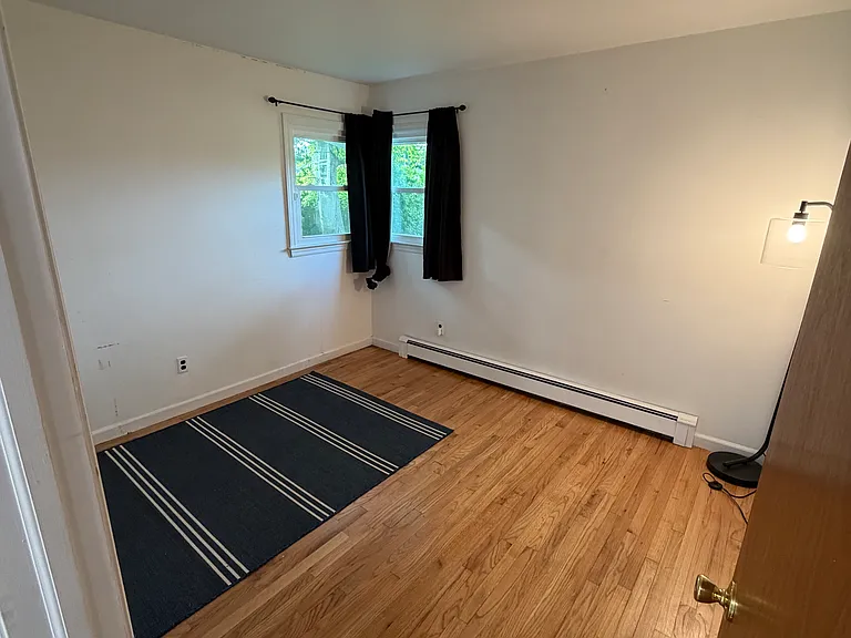 44 Pine Tree Dr — Photo 4