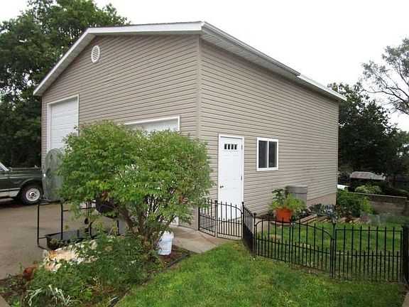 3rd image of 1521 G St