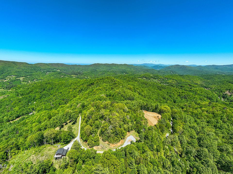 1st image of 1 Ridge Top Ln
