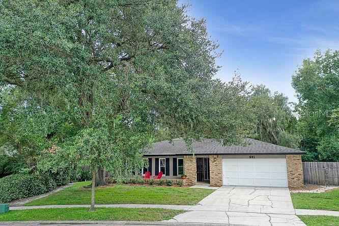 1st image of 501 Brookside Cir