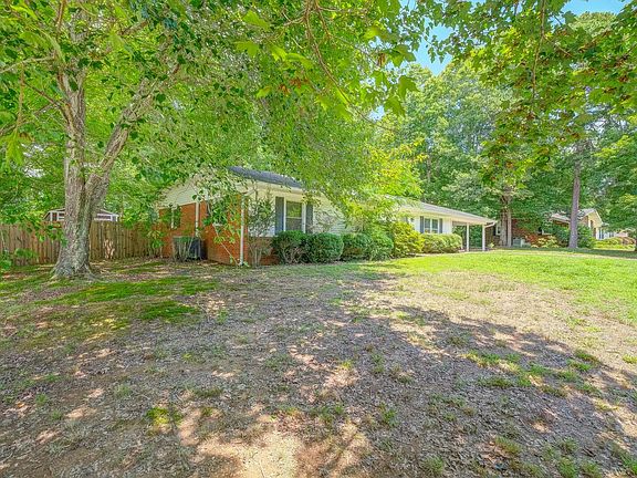 3rd image of 501 Joe Sevier Dr