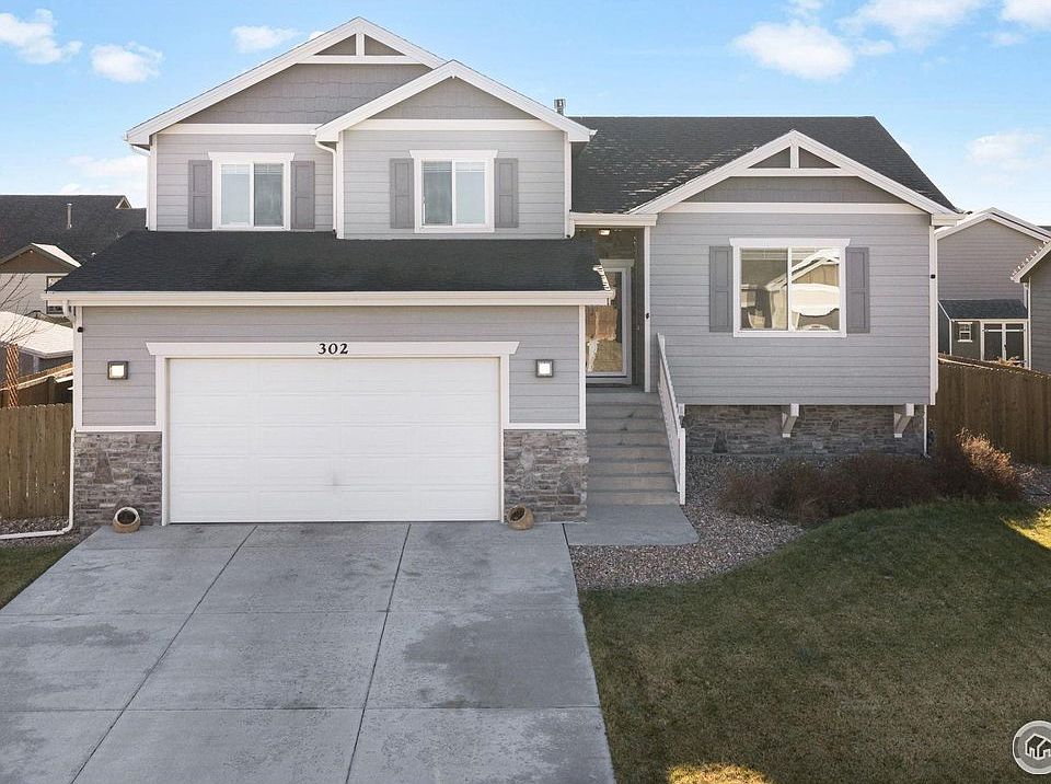 1st image of 302 11th Ave