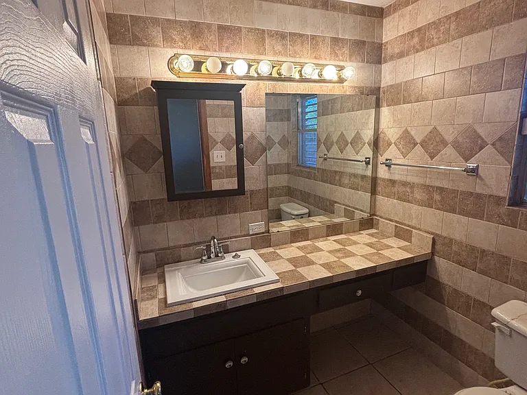 6419 Flint Rock Dr — Photo 1