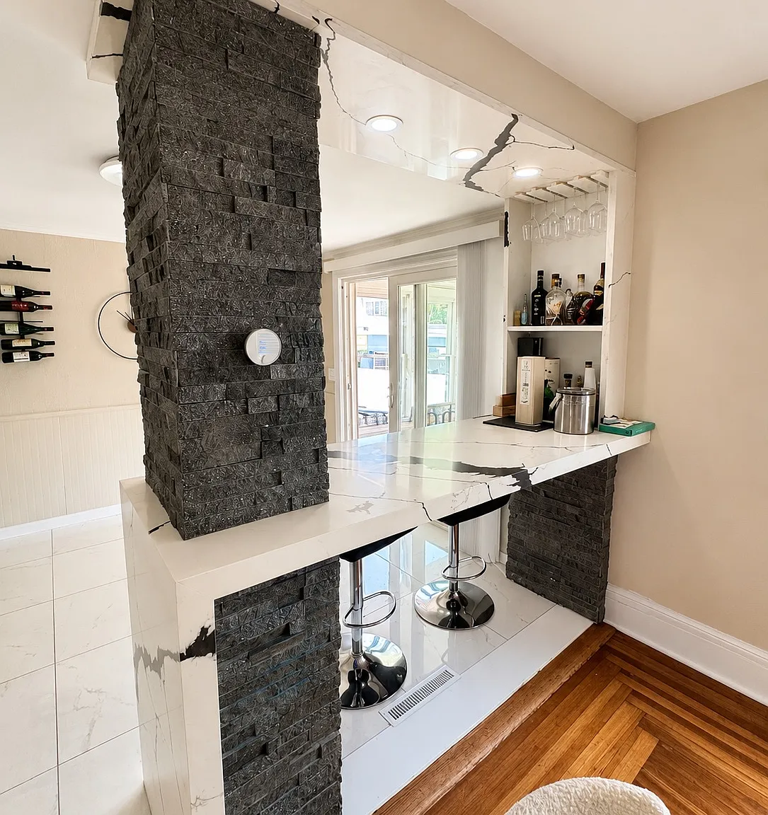 3 bed, 1215 sqft, $3,600 — Photo 3