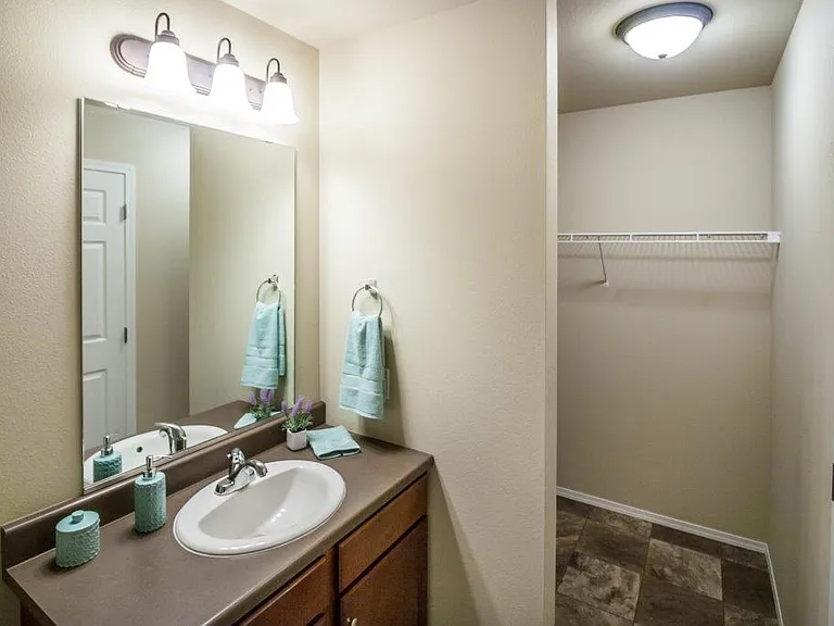 Lake Area Townhomes Phase I — Photo 13