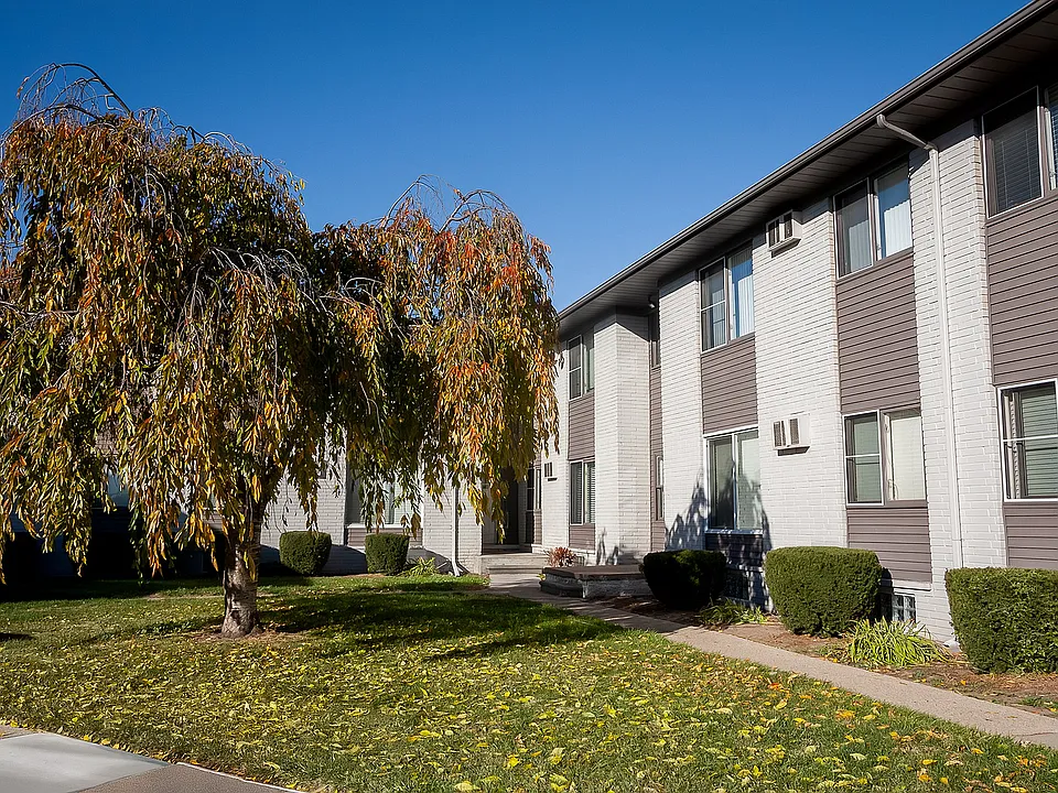 Poet Place Apartments