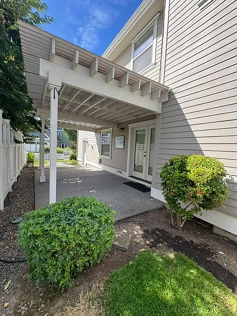 3 bed, 1902 sqft, $2,995 — Photo 4