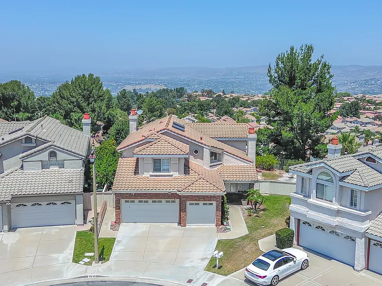 1011 S Mountcrest Ct — Photo 44